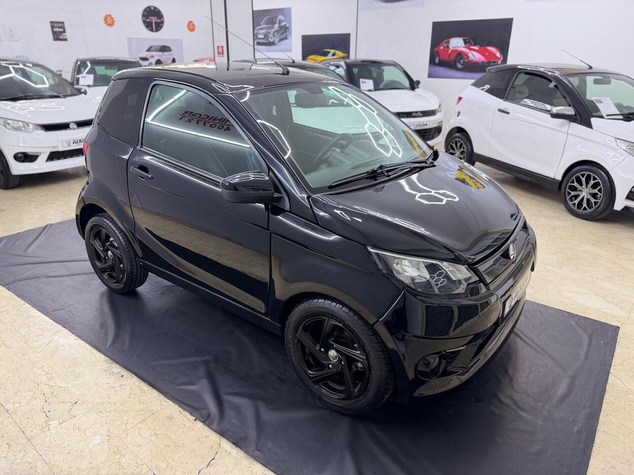 Aixam City Total Black