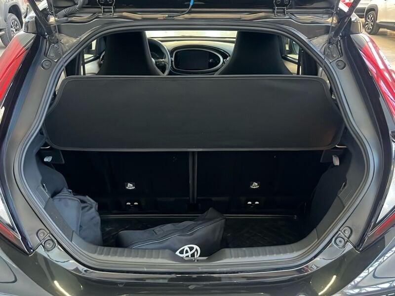 Toyota Aygo X 1.0B (72 CV) Lounge Air S-CVT