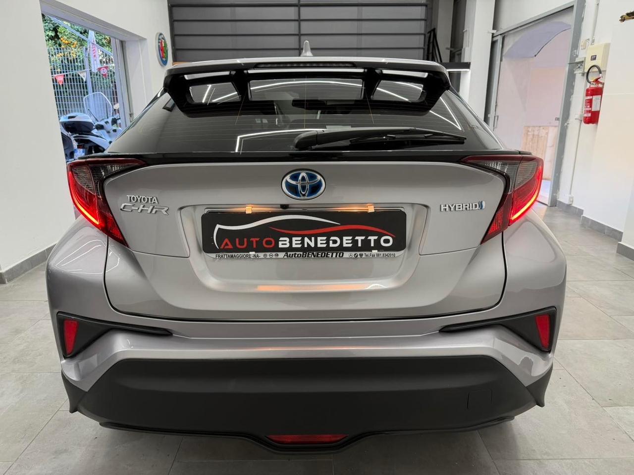 Toyota C-HR 1.8 Hybrid E-CVT Business 2022