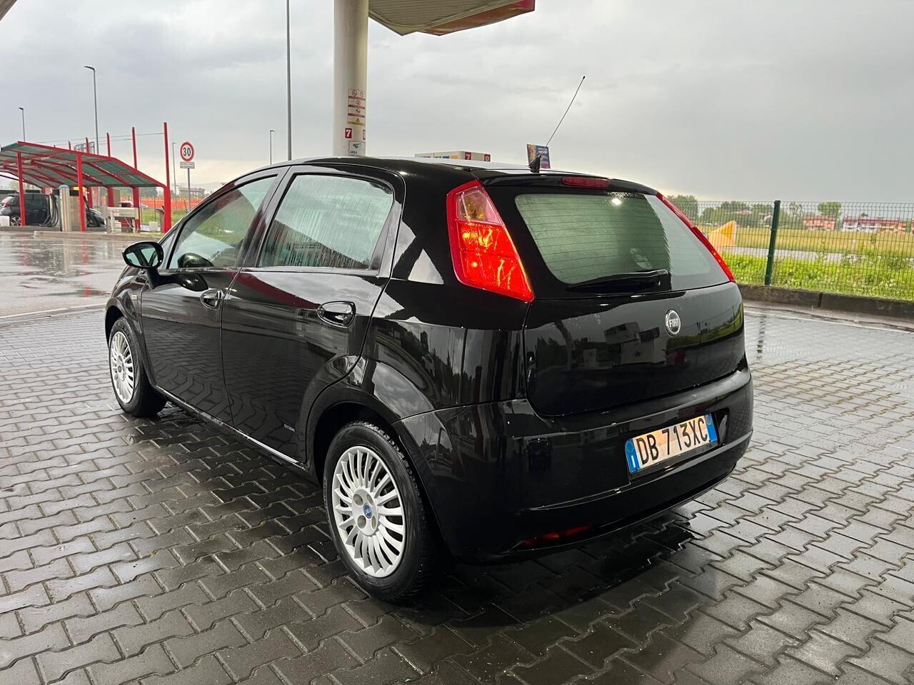 Fiat Grande Punto 1.2 5 porte Dynamic neopatentai