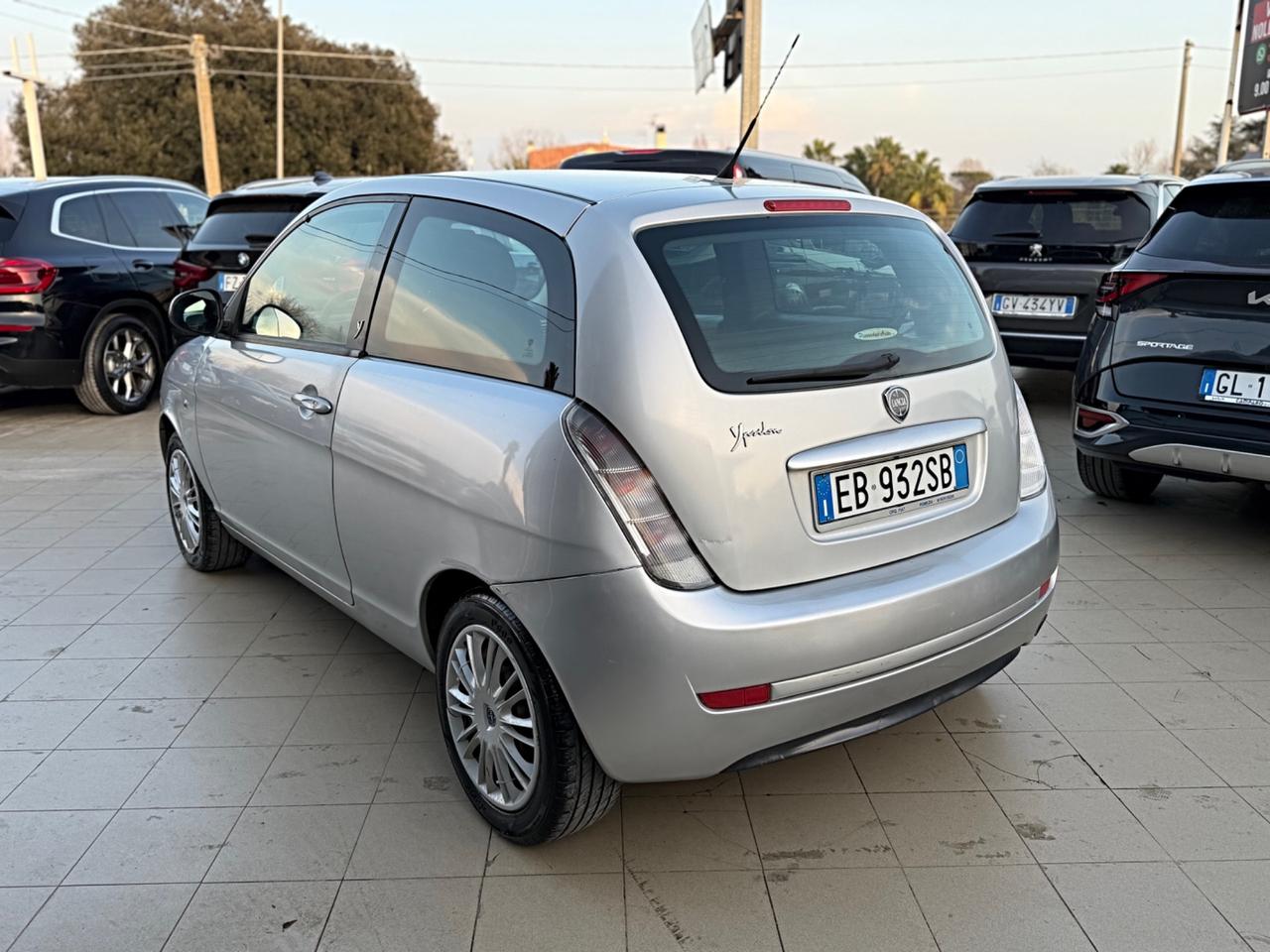 Lancia Ypsilon 1.2 Platino Gpl Valido