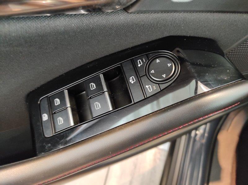 MAZDA CX-30 - 2.0L e-Skyactiv-G M Hybrid 2WD Homura