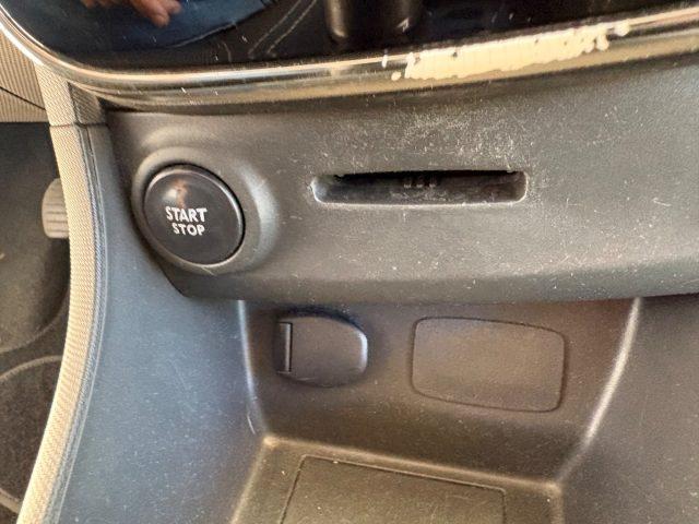 RENAULT Clio 1.2 75CV 5 porte Wave EURO 5 OK NEOPATENTATI