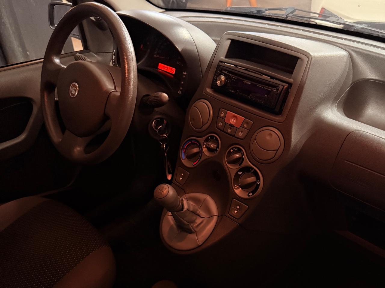 BELLISSIMA FIAT PANDA CON 113.991 KM