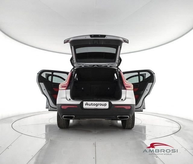 VOLVO XC40 B4 AWD Geartronic R-design