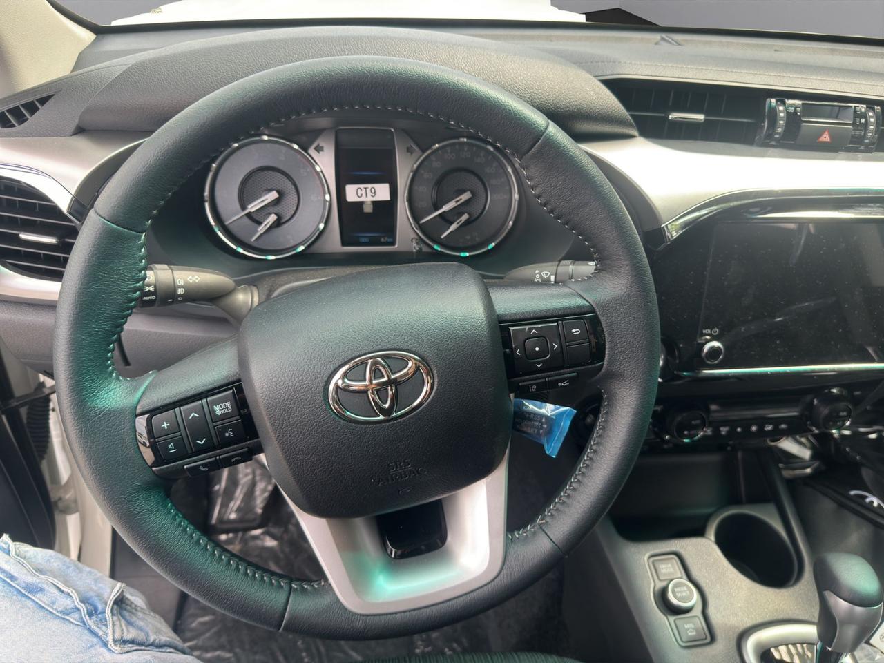 Toyota Hilux MY25 2.8 d-4d 48V double cab Lounge