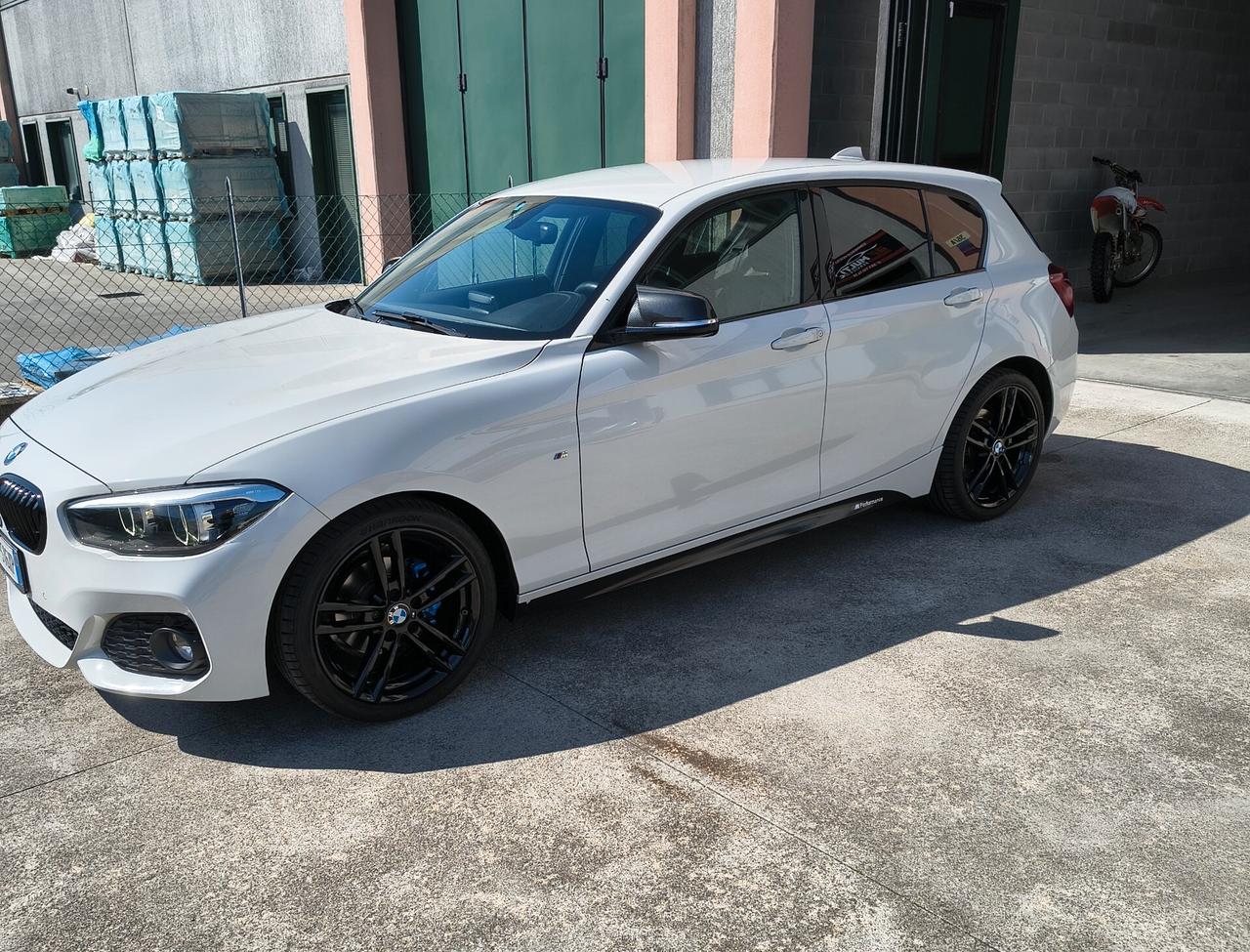 Bmw 116 116d 5p. Msport
