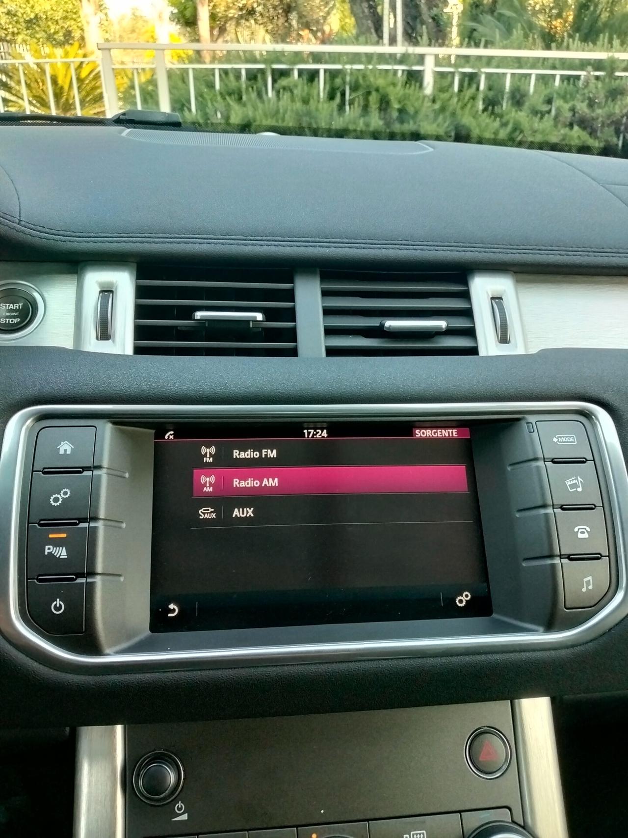 Land Rover Range Evoque 2.0 TD4 150 CV 5p. Pure