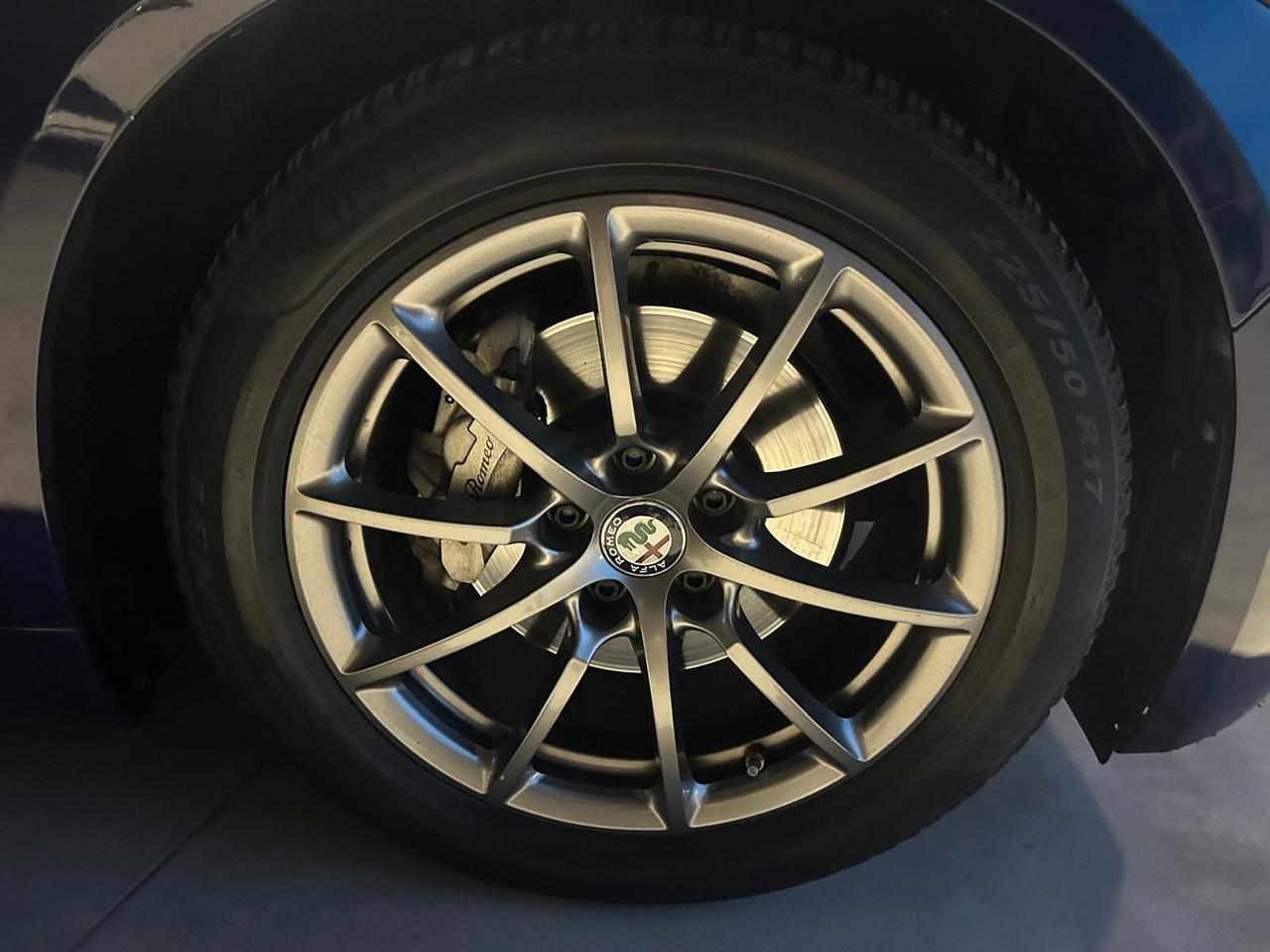 Alfa Romeo Giulia 2.2 Turbodiesel 160 CV AT8 Super X OPERATORI DEL SETTORE