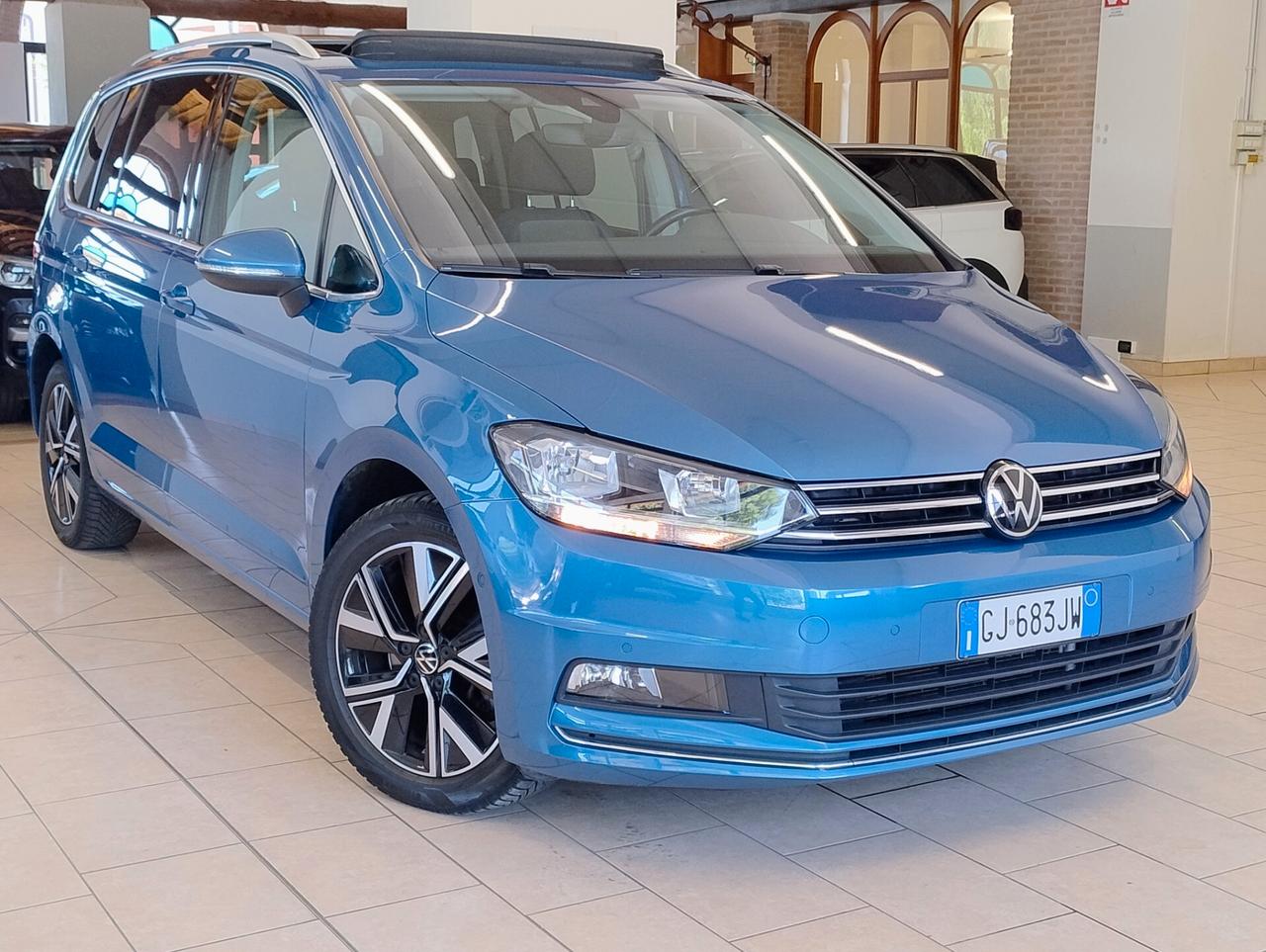 VOLKSWAGEN Touran 2.0 TDI 150CV DSG 7POSTI TETTO ACC