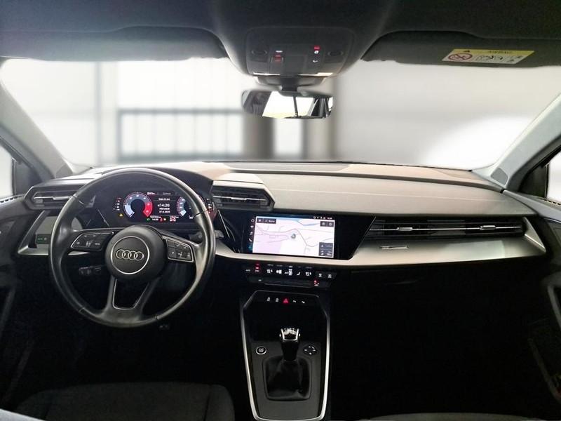 AUDI A3 SPORTBACK 30 TDI Business Advanced