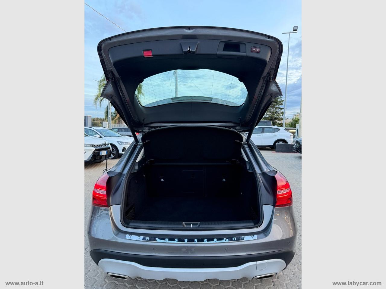 MERCEDES-BENZ GLA 200 d Automatic Sport