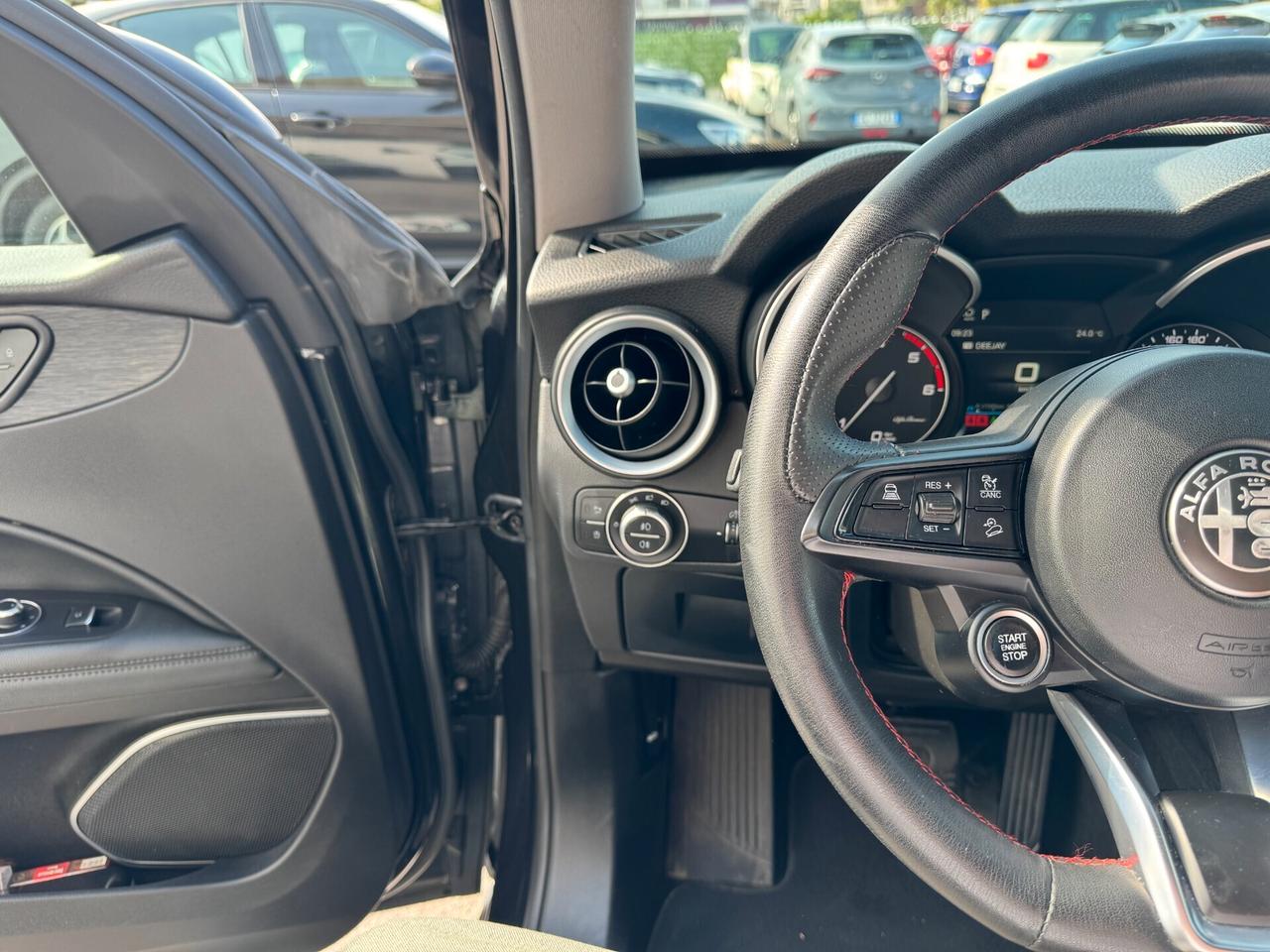 Alfa Romeo Stelvio 2.2 Turbodiesel 160 CV AT8 RWD Business