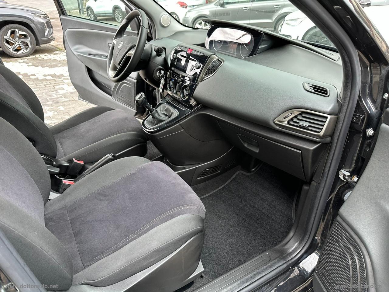 LANCIA Ypsilon 1.3 MJT 95 CV 5p. S&S Elle