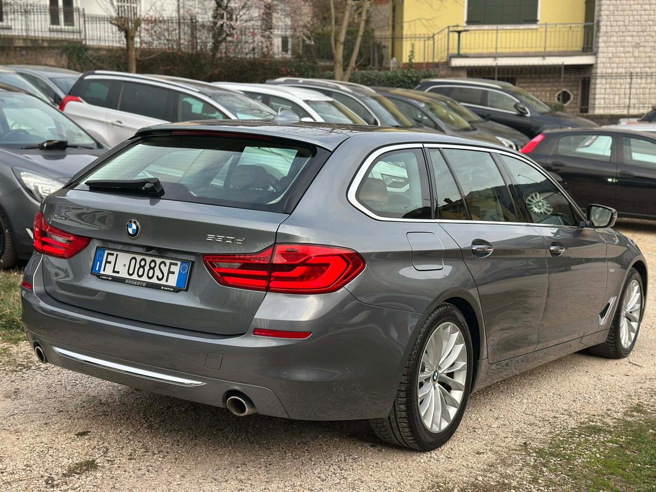 Bmw 530 xDRIVE LUXURY KMCERT GARANZ UNICOPR EU6B