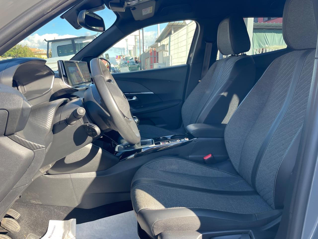 Peugeot 2008 PureTech 100 S&S Allure