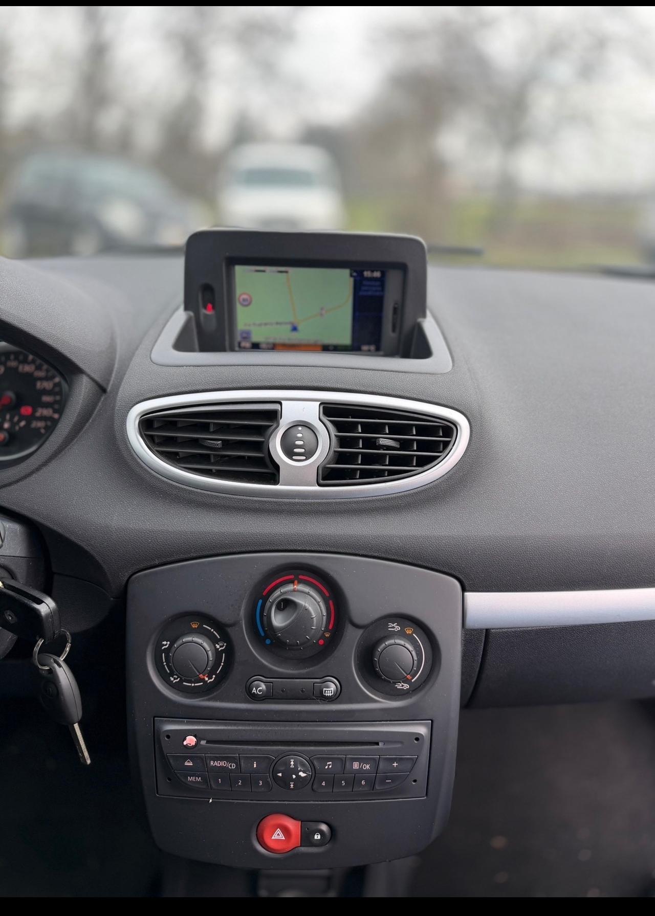 Renault Clio 1.2 GPL (100.000KM)