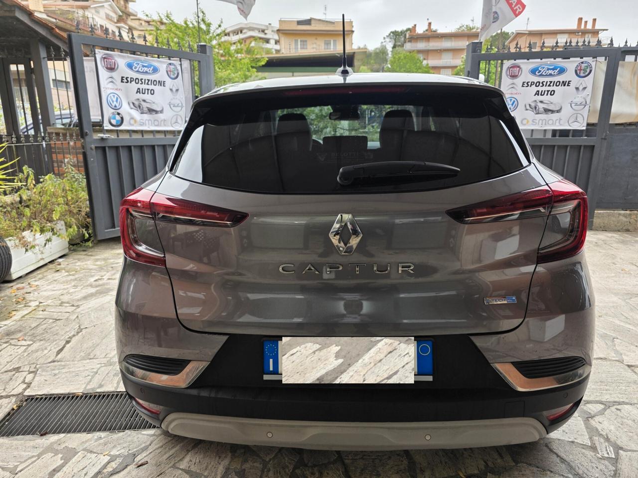 Renault Captur E-TECH INITIALE