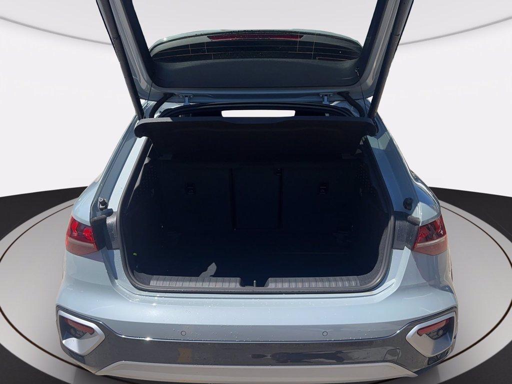 AUDI A3 allstreet 2.0 tdi identity contrast 150cv s-tronic del 2024