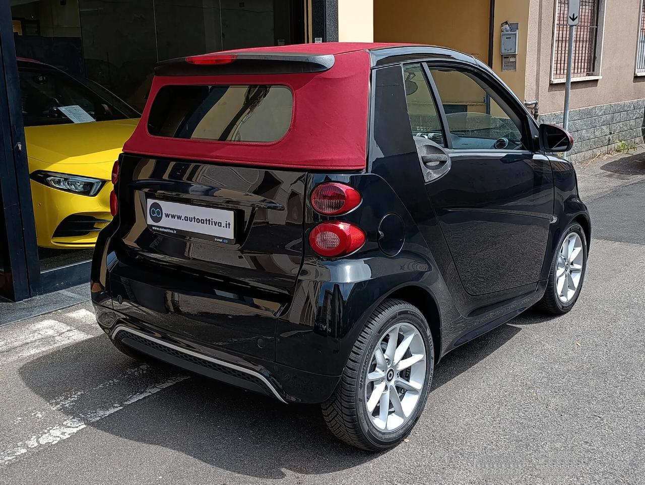 Smart ForTwo 1.0 71cv cabrio passion FL Capote Rossa