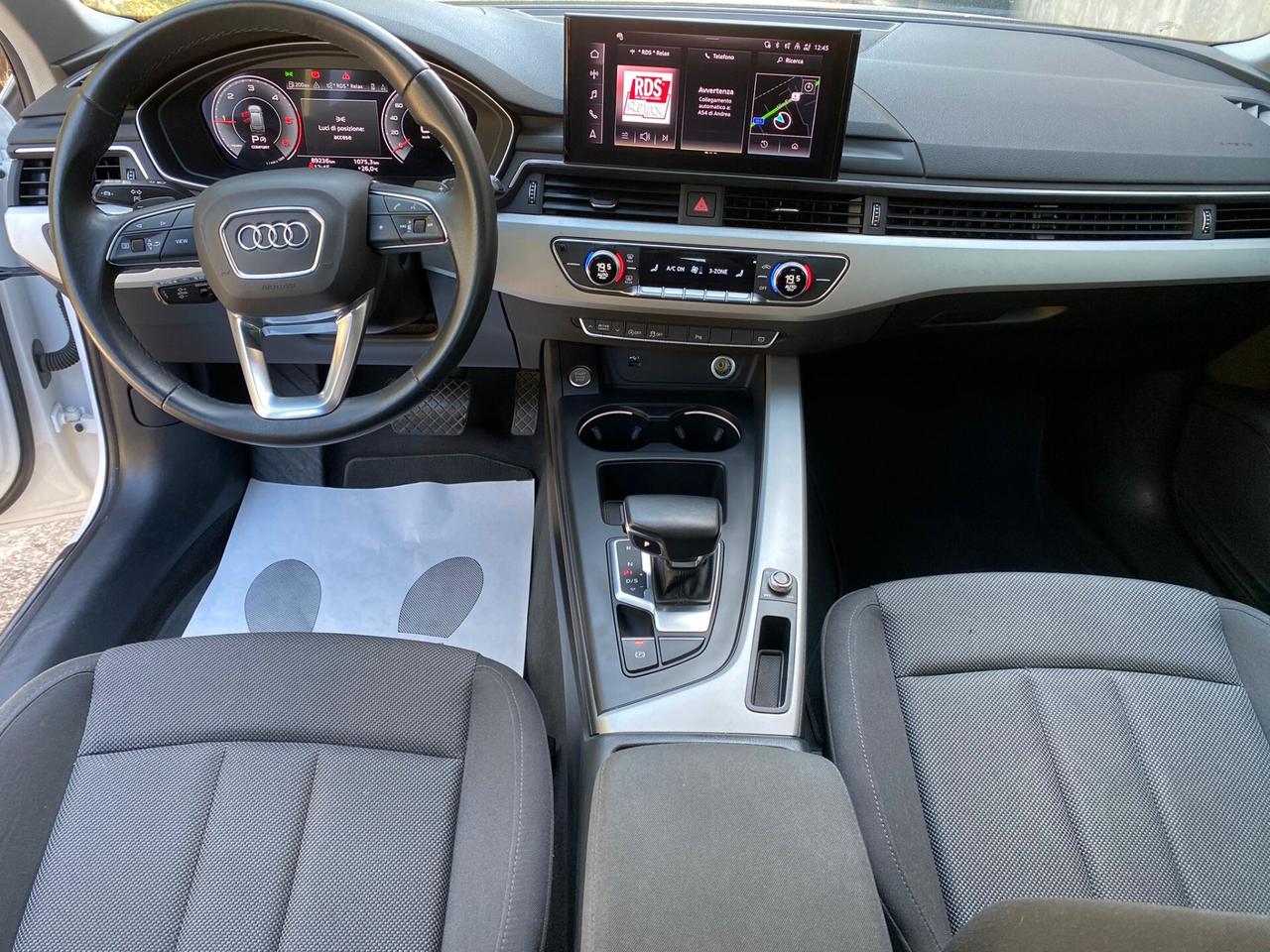 Audi A4 30 TDI/136 CV S tronic Business Advanced