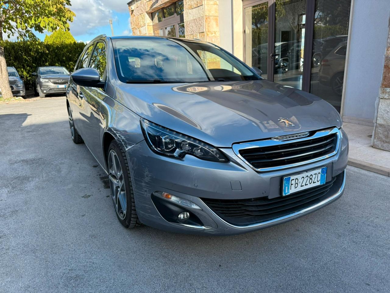 Peugeot 308 BlueHDi 150 S&S SW Allure