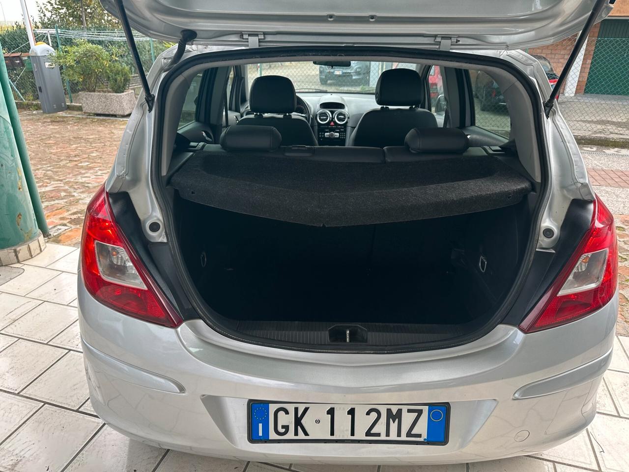 Opel Corsa 1.2 GPL Neopatentati