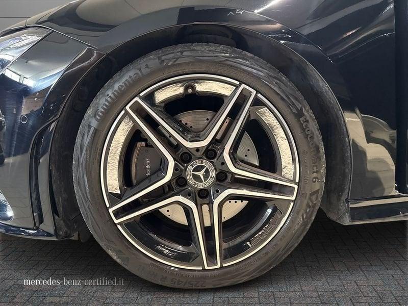 Mercedes-Benz CLA Shooting Brake 200 d Premium auto