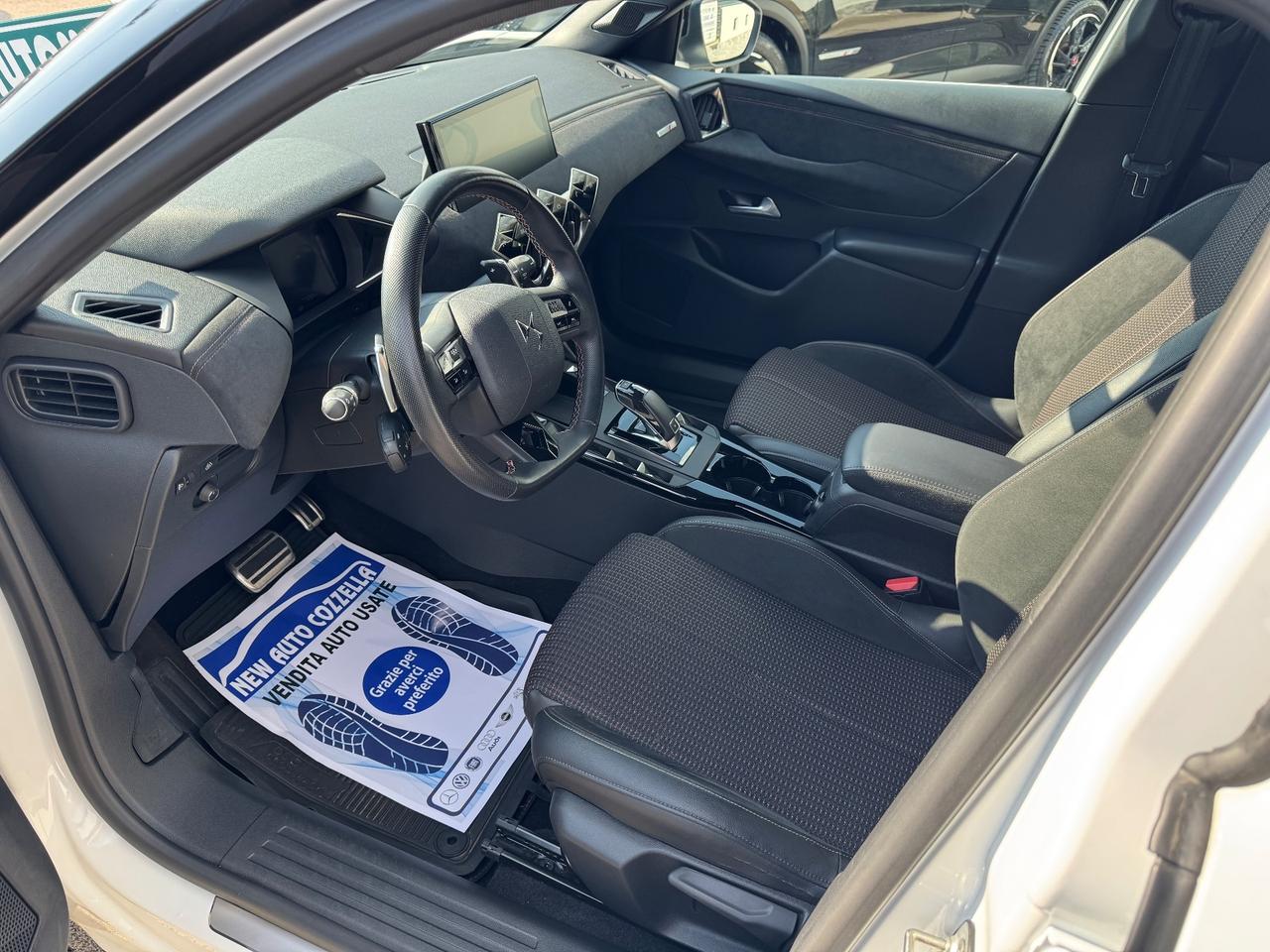 Ds DS3 3 Crossback PureTech 130 aut. Performance Line