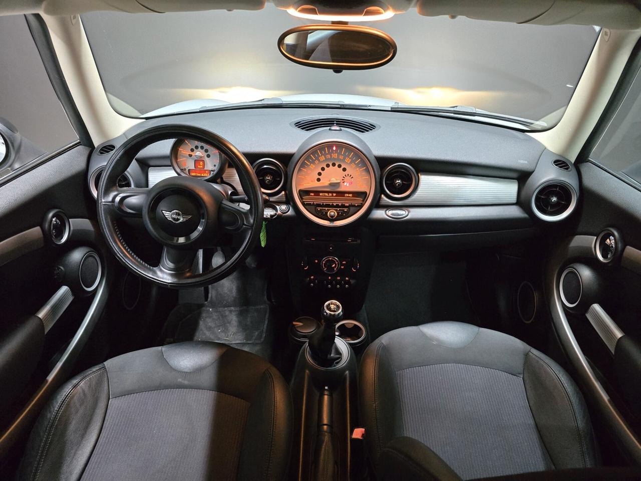 Mini Cooper D Clubman 1600d 111cv