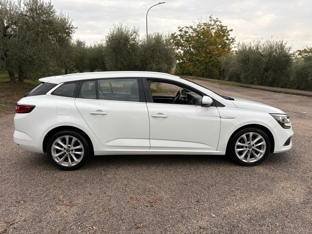 RENAULT Mégane Sw B-dCi 115 EDC Duel2 -07-2020