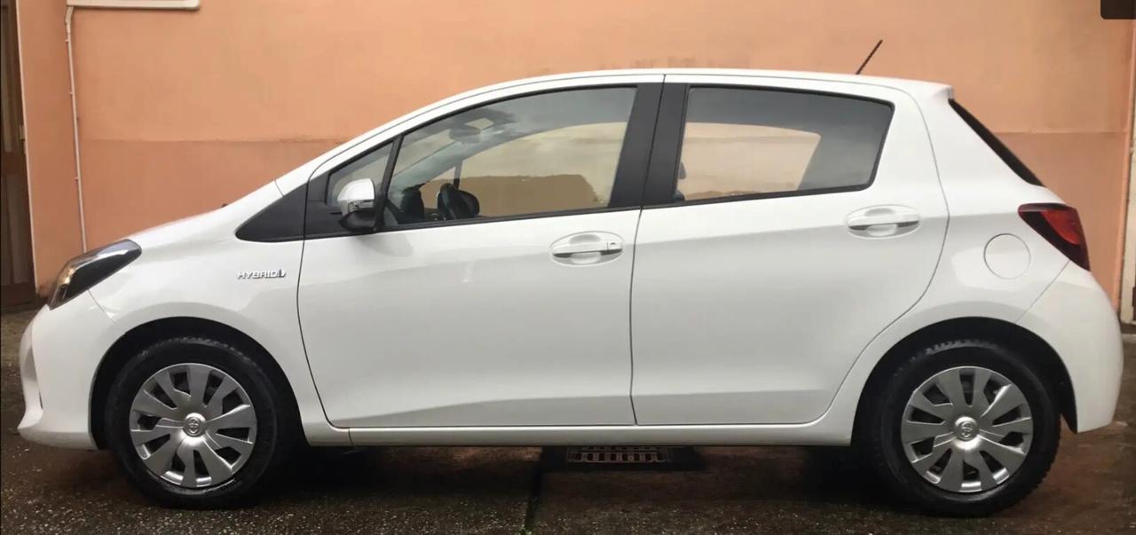Toyota Yaris 1.5 Hybrid 5 porte Business