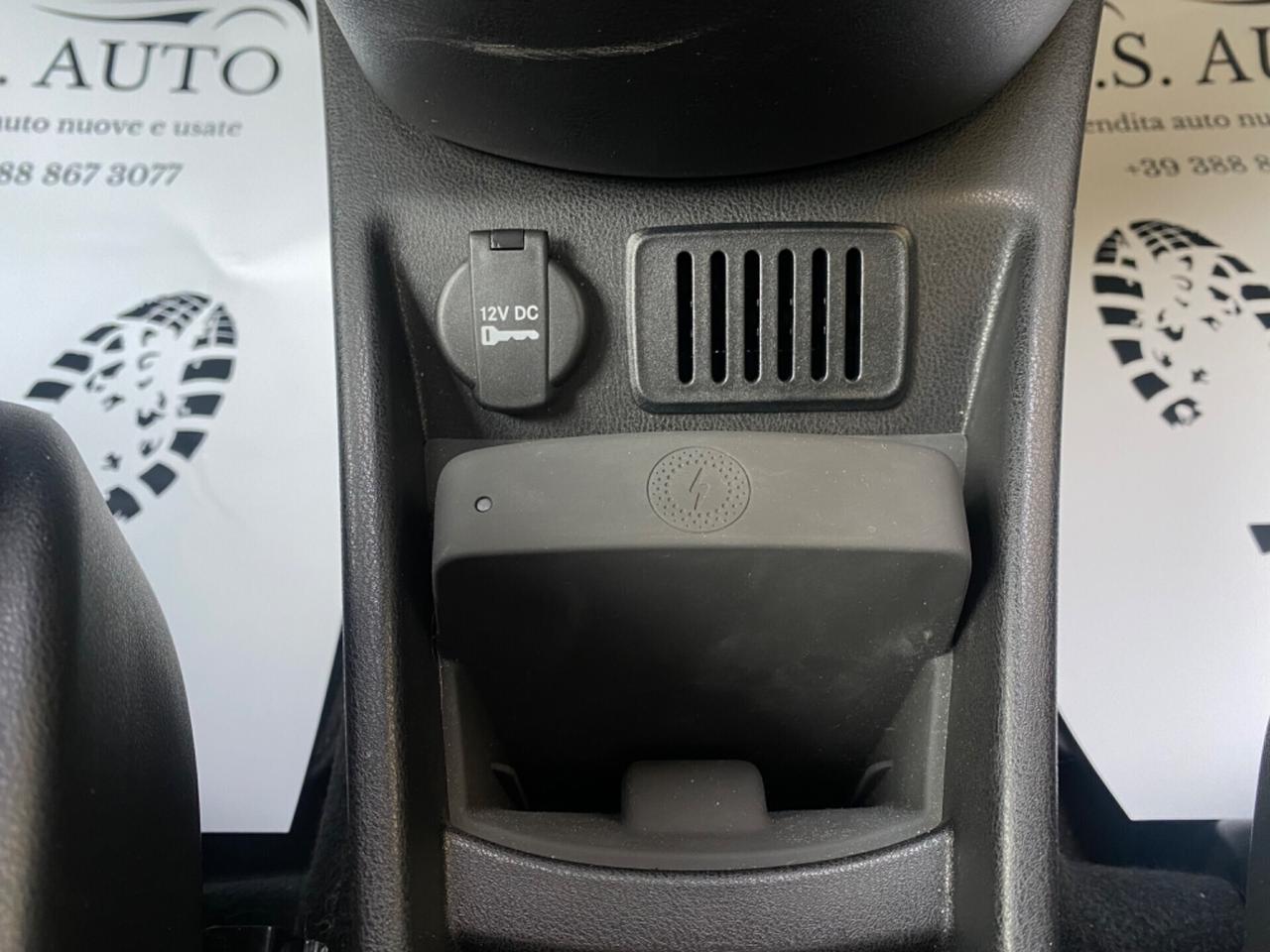 Lancia Ypsilon 5 porte Hybrid Platino solo 3600 Km !!