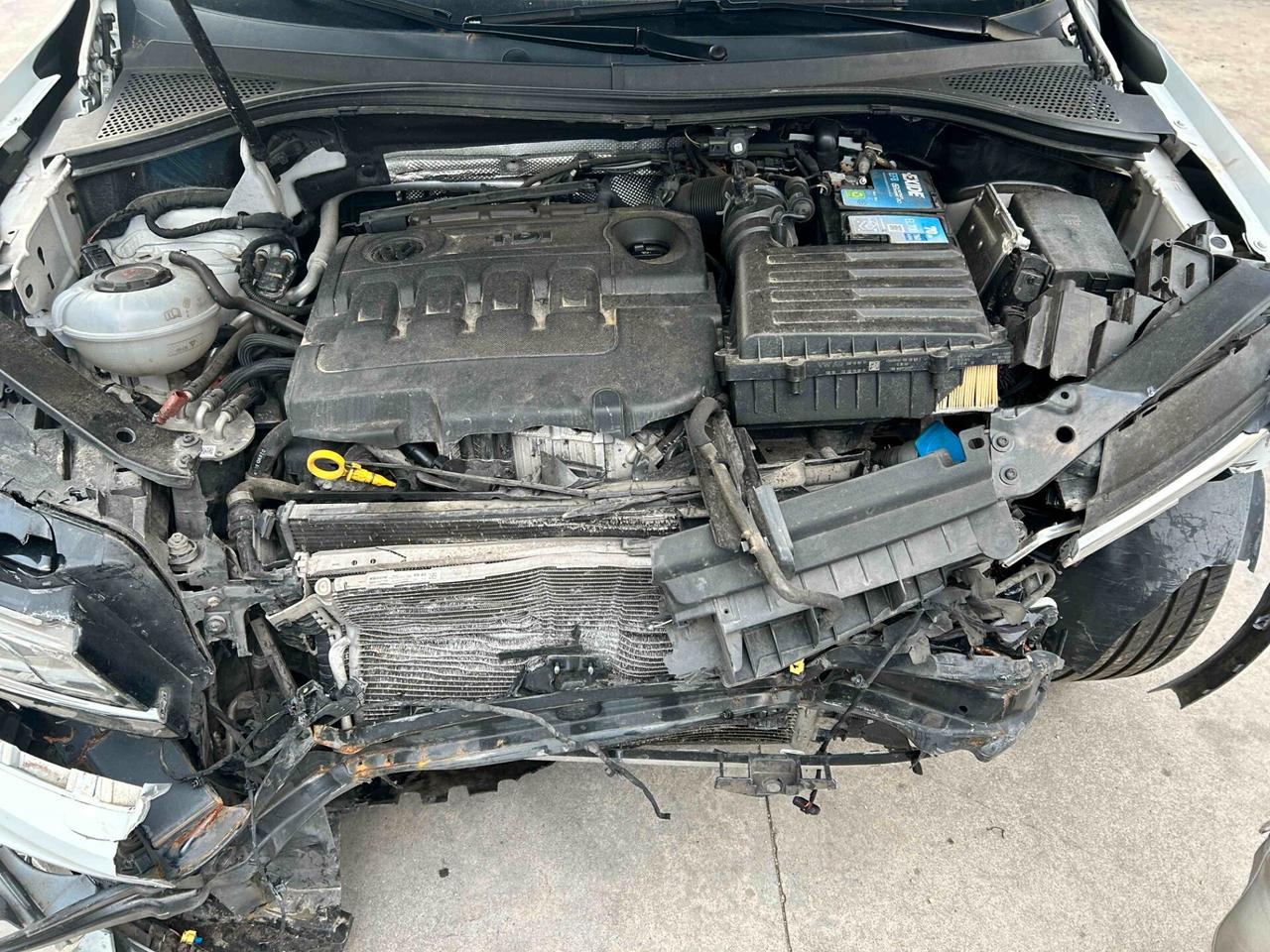 VOLKSWAGEN TIGUAN 2.0 Diesel 150cv - R-Line - 2019