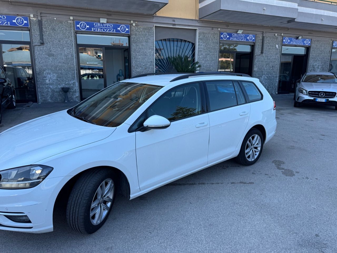Volkswagen Golf Variant 2017 photo 2