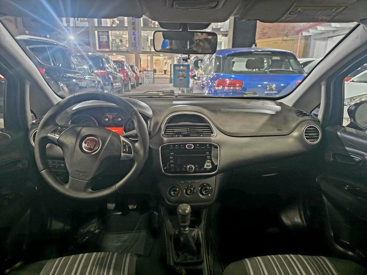 FIAT PUNTO 1.2 BENZINA DEL NORD ITA 2011