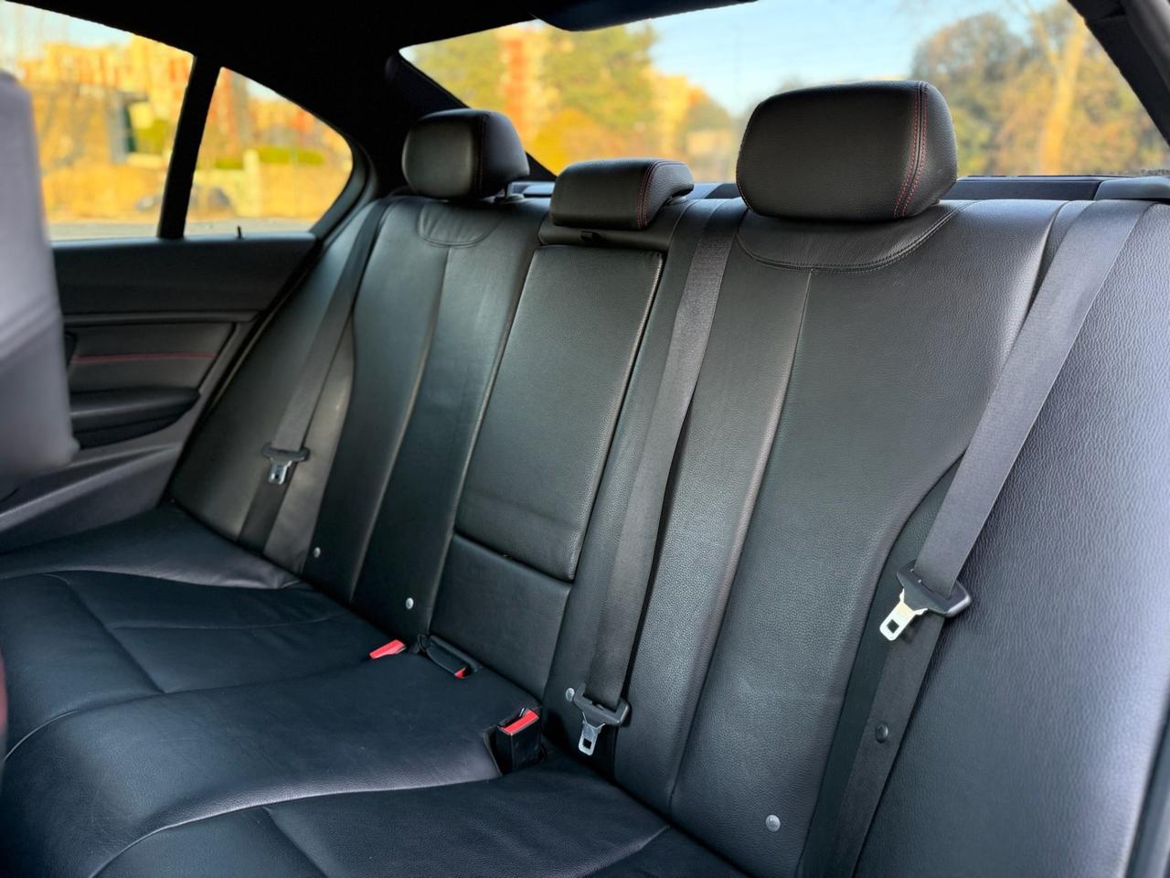 BMW 320d F30 2013 2.0 184cv