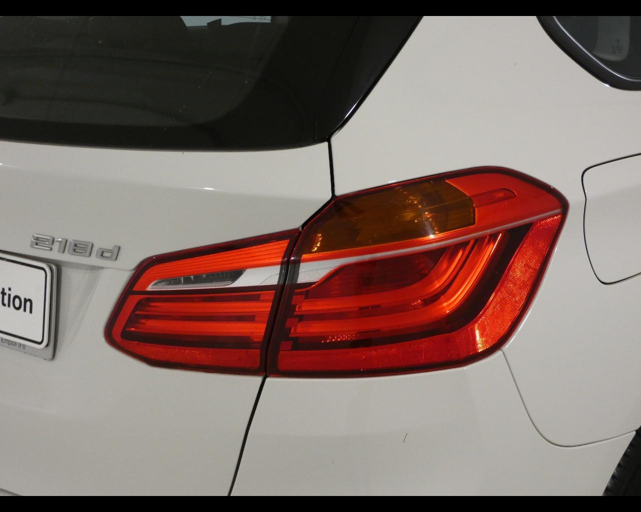 BMW Serie 2 A.T. (F45) - 218d Active Tourer Business