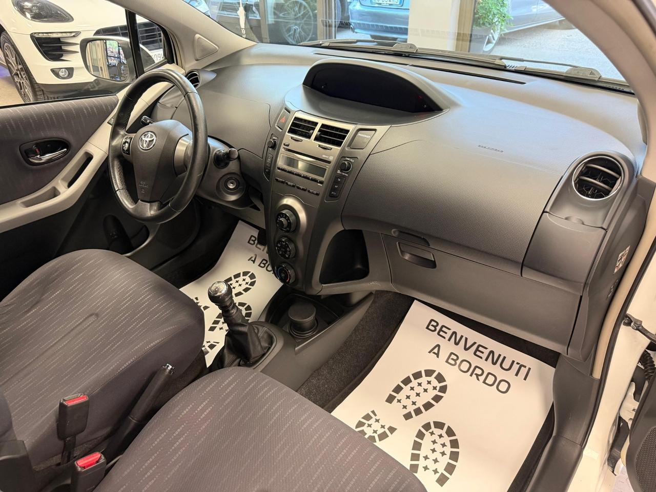 Toyota Yaris 1.3 5 porte Sol
