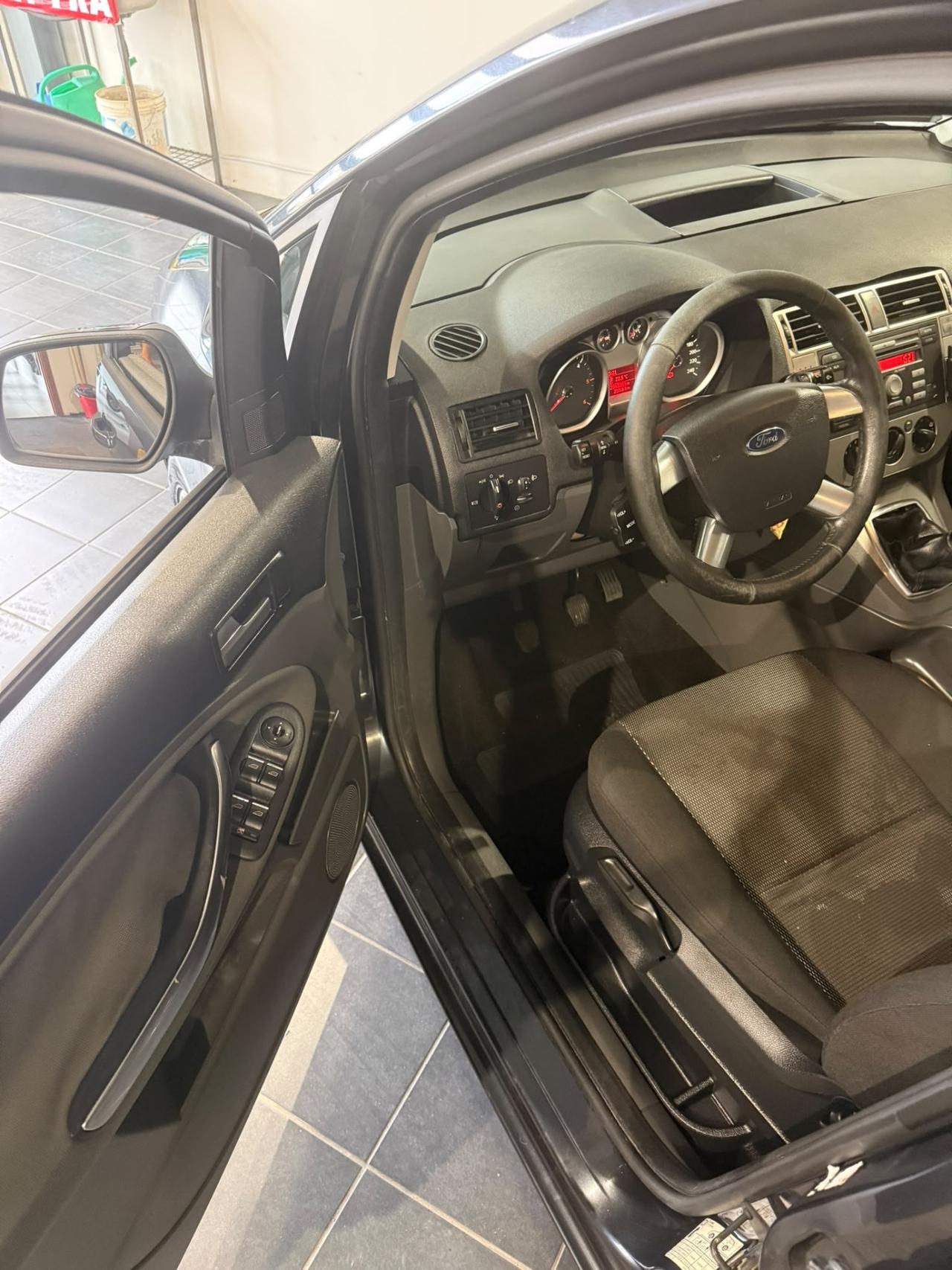 Ford C-Max 1.6 TDCi -NEOPATENTATI