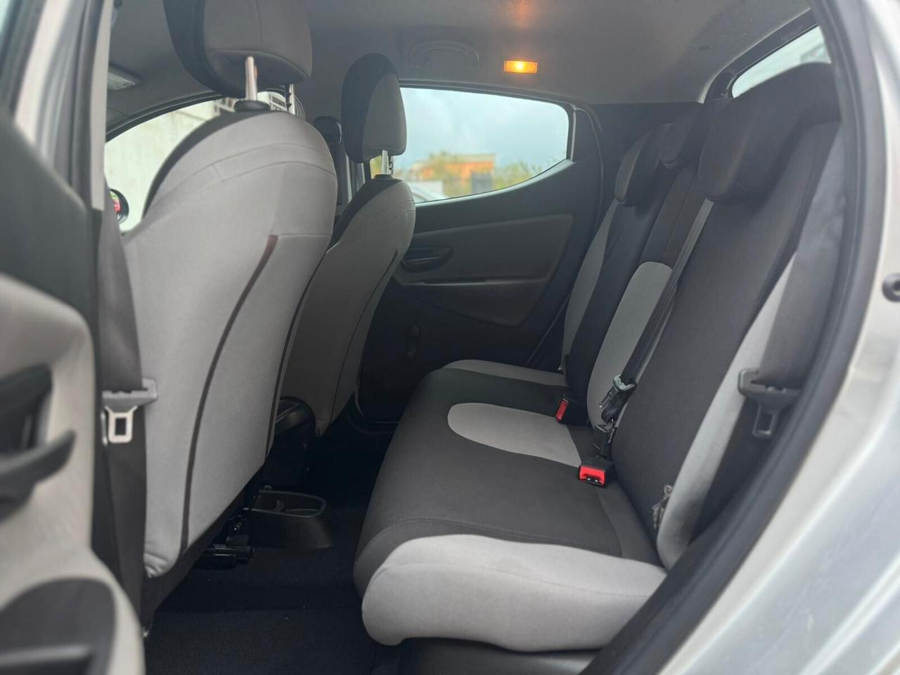 Lancia Ypsilon 1.3 MJT 16V 95 CV 5 porte S&S Gold