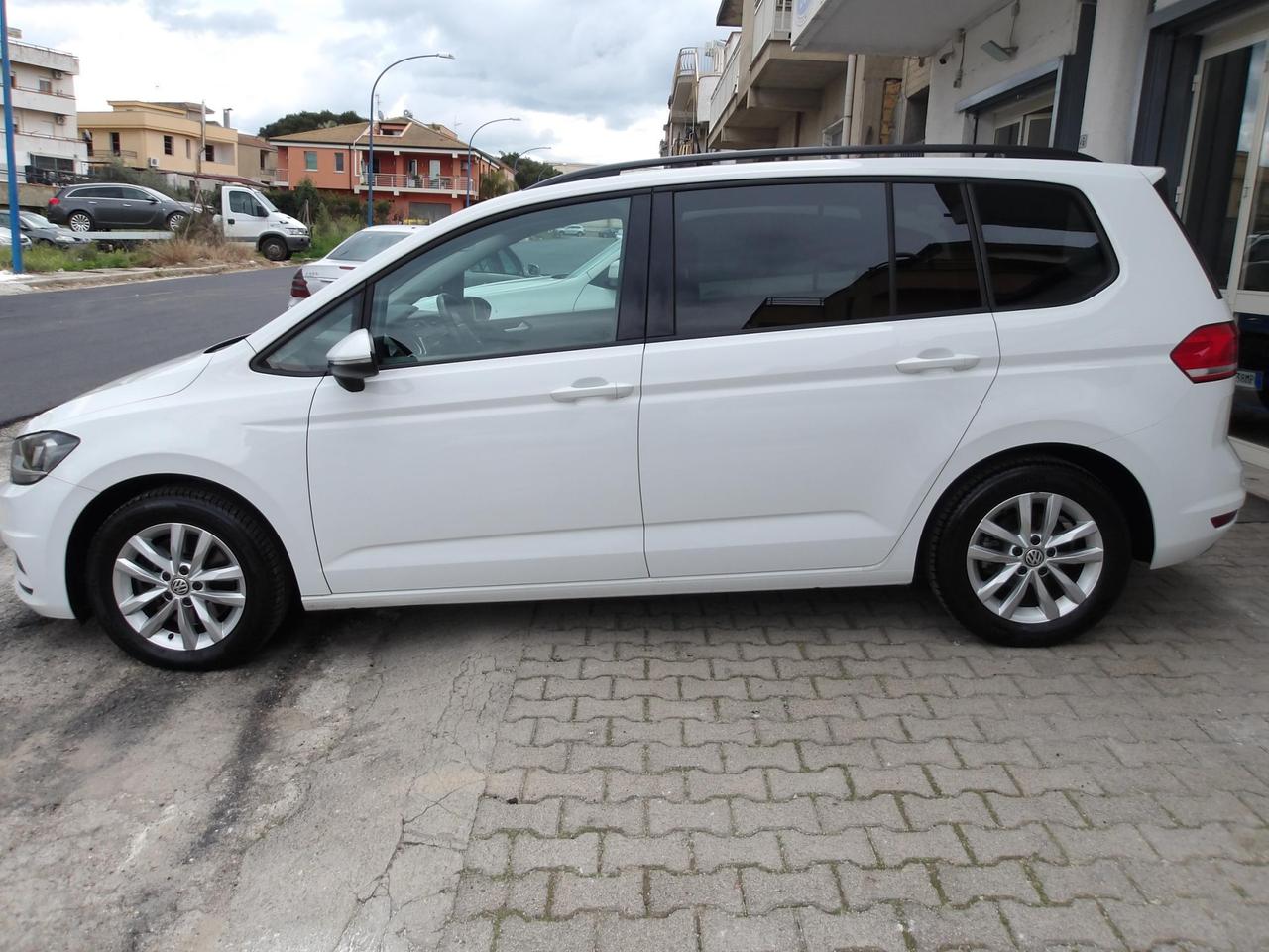 Volkswagen Touran 1.6 tdi Business
