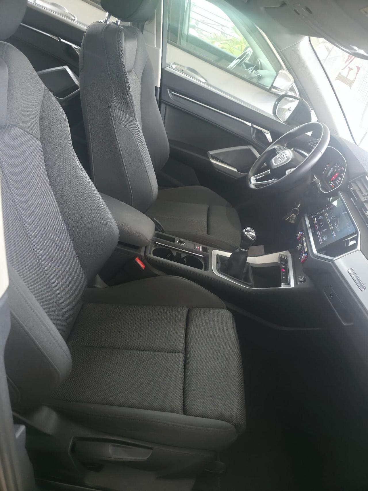 Audi Q3 35 TDI Business Advanced