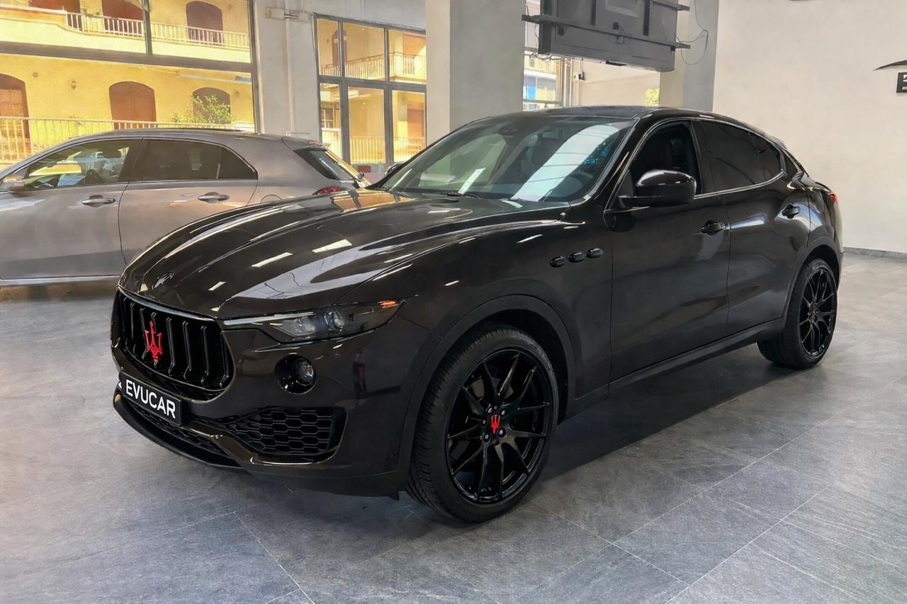 Maserati Levante V6 Diesel AWD 250cv Nerissimo Edition