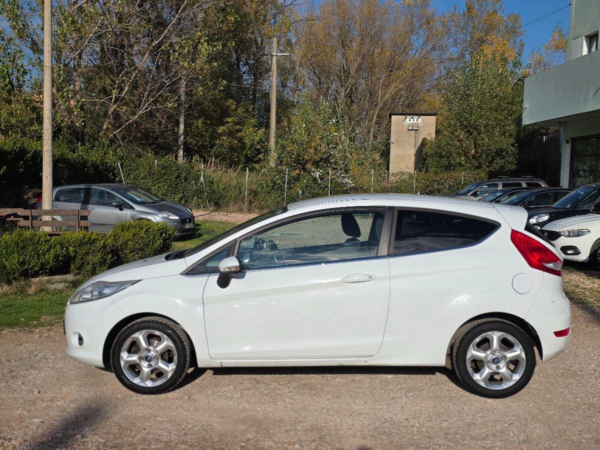 FORD FIESTA 1.4 DIESEL 2014 OK NEOPAT GARANZ 12 MESI