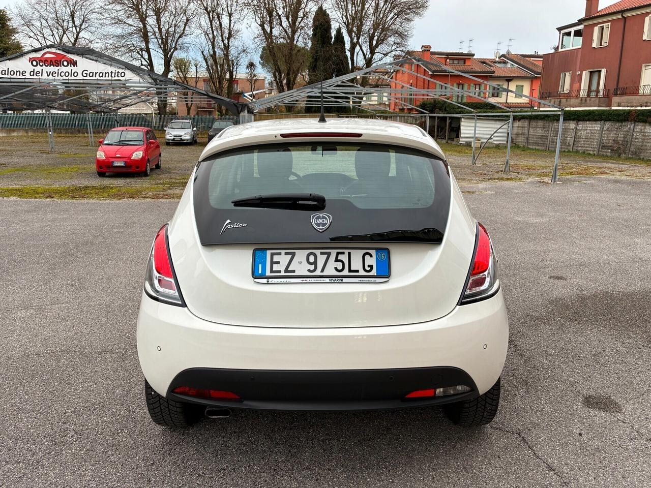 Lancia Ypsilon 1.2 69 CV GPL Ecochic Elefantino