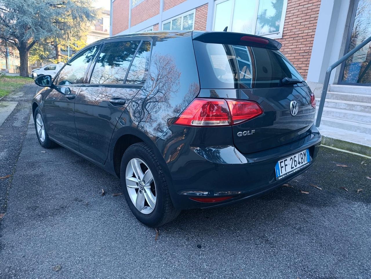 Volkswagen Golf 1.2 TSI 85 CV 5p. Trendline BlueMotion Technology - NEOPATENTATI