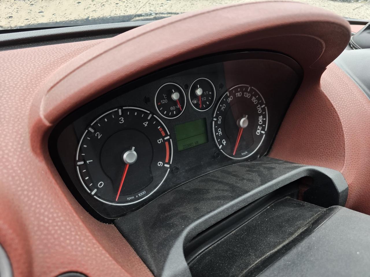 Ford Fiesta 1.4 TDCi 5p. Ghia SI NEOPATENTATI