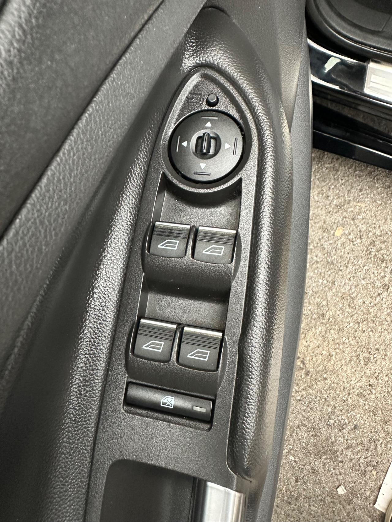 Ford Kuga 1.5 TDCi 120cv S&S 2WD ST-Line