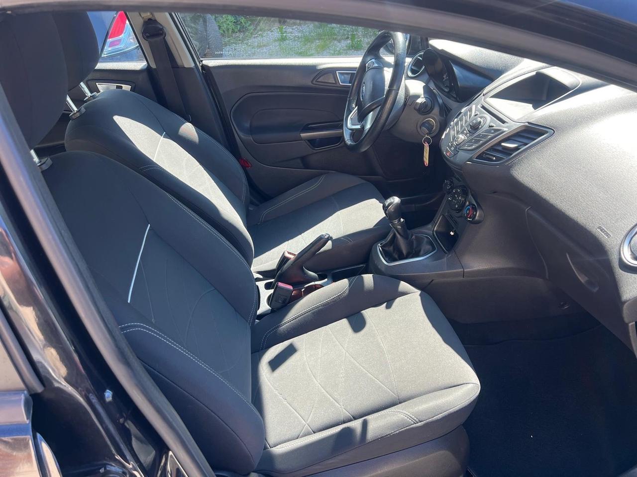 Ford Fiesta 1.5 TDCi 75CV 5 porte Titanium